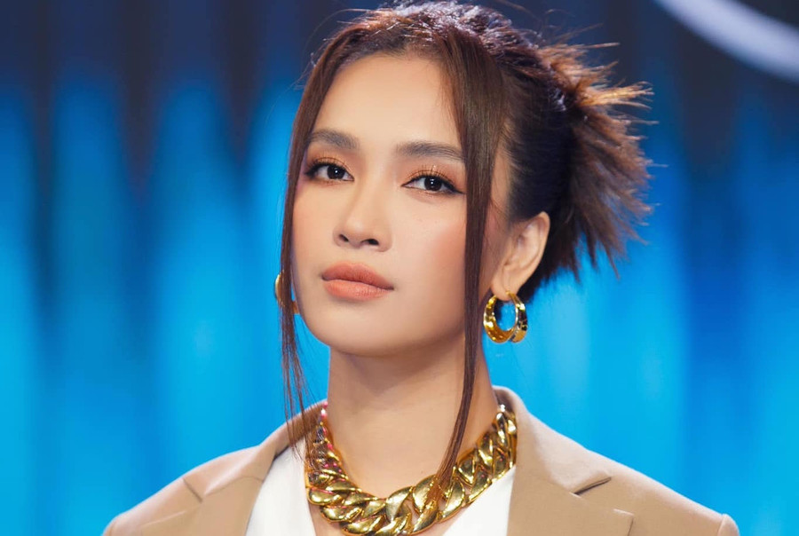 Ái Phương thẳng thắn bày tỏ quan điểm về chuyện kết hôn trên sóng truyền hình. ẢNH: FBNV