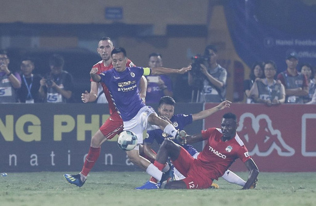 HAGL luôn gặp khó trước Hà Nội FC mỗi khi hành quân đến sân Hàng Đẫy