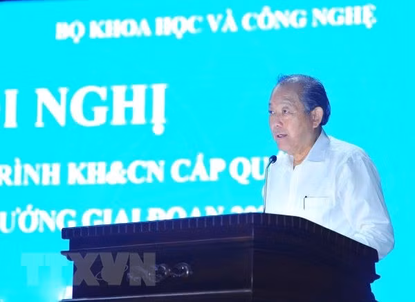 Phó Thủ tướng Thường trực Chính phủ Trương Hòa Bình phát biểu chỉ đạo. (Ảnh: Minh Đức/TTXVN)