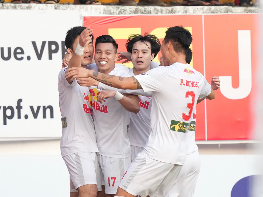 HAGL chắc chắn sẽ lợi rất nhiều trong 2 năm Kiatisak gắn bó. Ảnh: ĐỘC LẬP