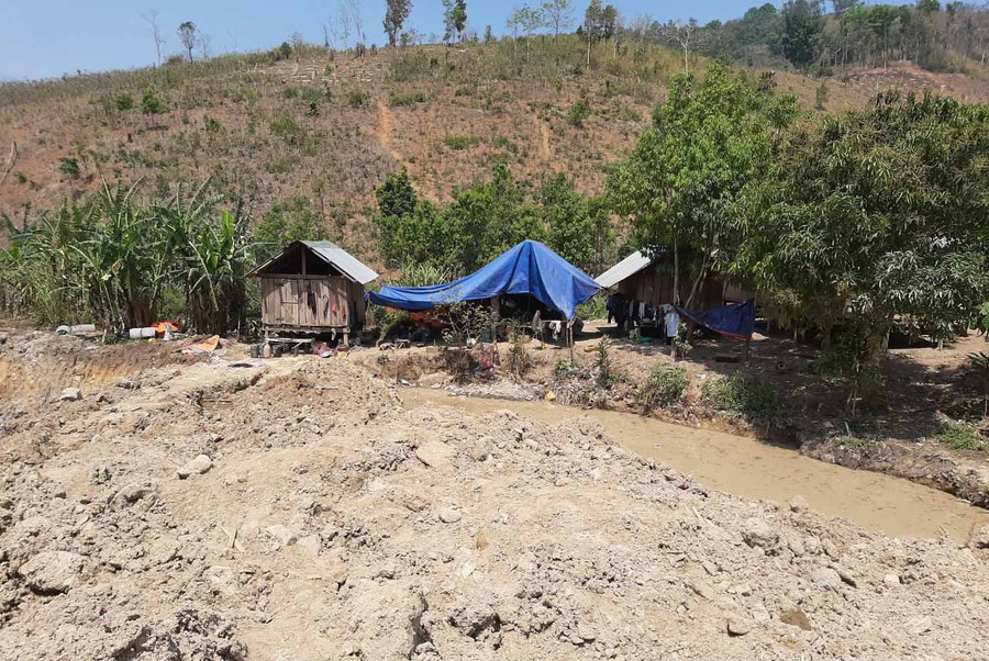 Vụ khai thác vàng trái phép tại đoạn giáp ranh giữa xã Hà Tây (huyện Chư Pah) và xã Đak Sơ Mei (huyện Đak Đoa)