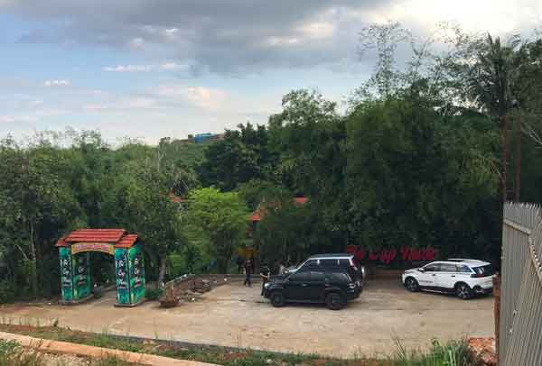 Hàng chục đối tượng tụ tập đánh bạc tại Nhà hàng Bọ Cạp Nước (tháng 5-2021). Ảnh: Văn Ngọc Hàng chục đối tượng tụ tập đánh bạc tại Nhà hàng Bọ Cạp Nước. Ảnh: Văn Ngọc