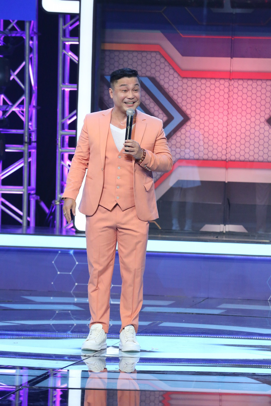 Diễn viên Phạm Công Cúc Hoa tiết lộ vào vai nam chính đầu tiên khi chỉ mới 17 tuổi. ẢNH: BTC