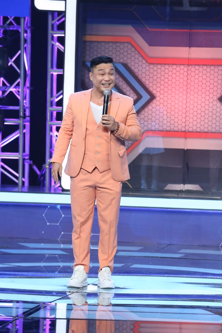 Diễn viên Phạm Công Cúc Hoa tiết lộ vào vai nam chính đầu tiên khi chỉ mới 17 tuổi. ẢNH: BTC