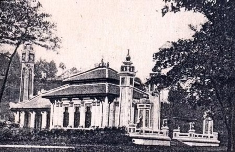 Nhà máy nước Vạn Niên xưa - Ảnh của Eberhardt, Guide de l’Annam, 1914 - Ảnh: Tl Nhà máy nước Vạn Niên xưa - Ảnh của Eberhardt, Guide de l’Annam, 1914 - Ảnh: Tl