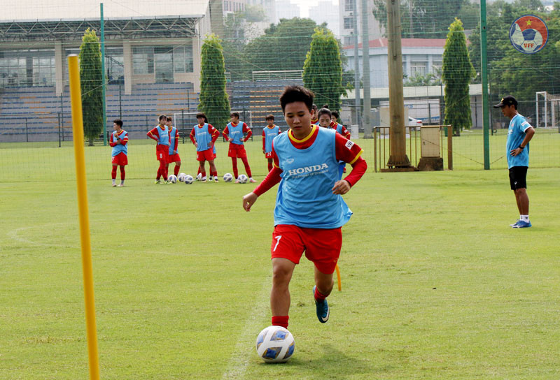 Nguyễn Thị Tuyết Dung miệt mài tập luyện, làm gương cho lứa 
