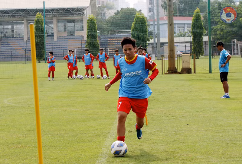 Nguyễn Thị Tuyết Dung miệt mài tập luyện, làm gương cho lứa 