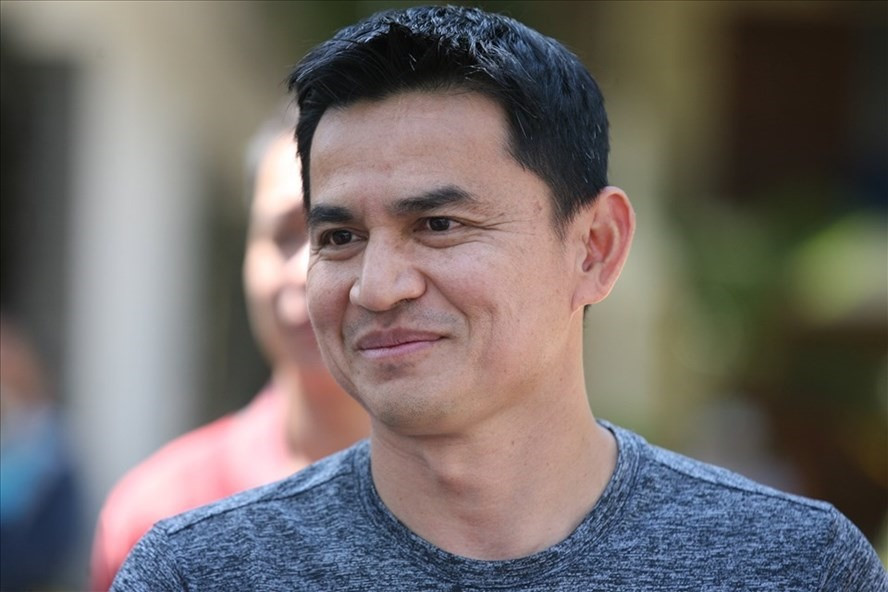 Kiatisak khó lòng quay lại dẫn dắt tuyển Thái Lan khi vẫn còn hợp đồng với Hoàng Anh Gia Lai. Ảnh: Như Ý.