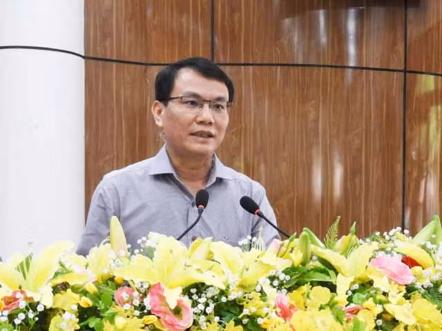  Bí thư Thành ủy Pleiku Trịnh Duy Thuân Phát biểu chỉ đạo tại hội nghị (1015)