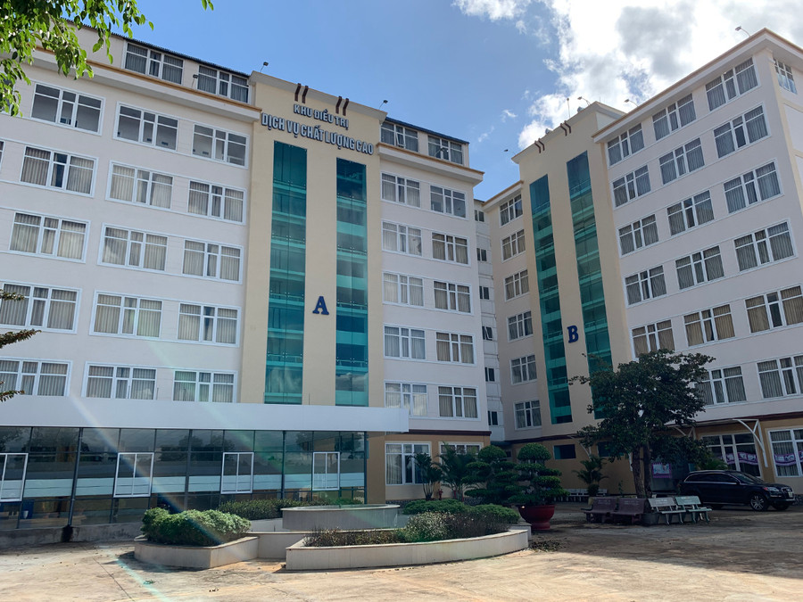  Bệnh viện dã chiến hoạt động trở lại vào tối ngày 31-7, có quy mô trước mắt 100 giường bệnh. Ảnh: Như Nguyện