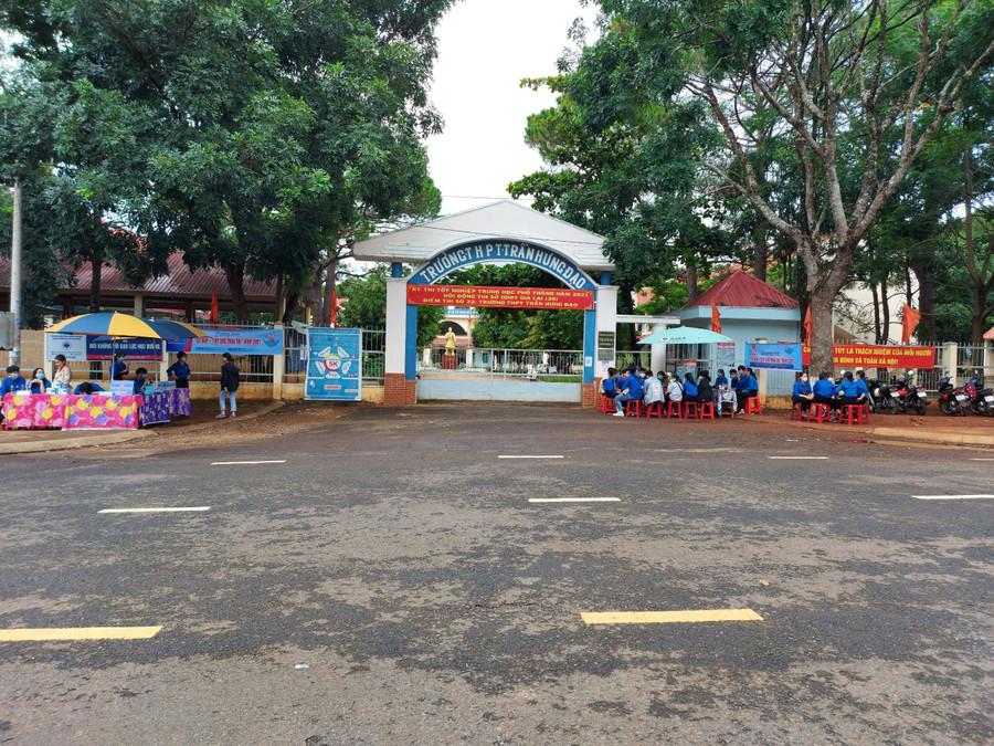 Điểm thi số 32 Trường THPT Trần Hưng Đạo (thị trấn Kon Dỡng, huyện Mang Yang). Ảnh: Nguyễn Tú