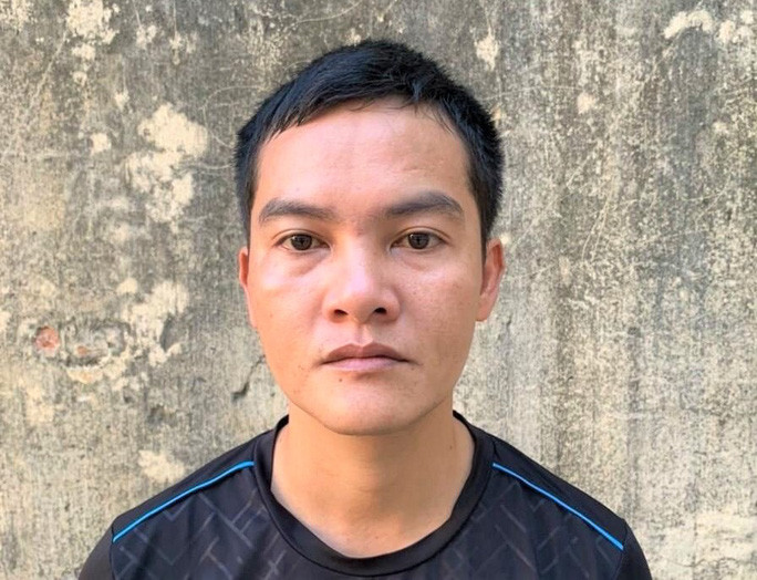 "Thiếu Trang Chủ" Hoàng Huy Huyên tại cơ quan công an "Thiếu Trang Chủ" Hoàng Huy Huyên tại cơ quan công an