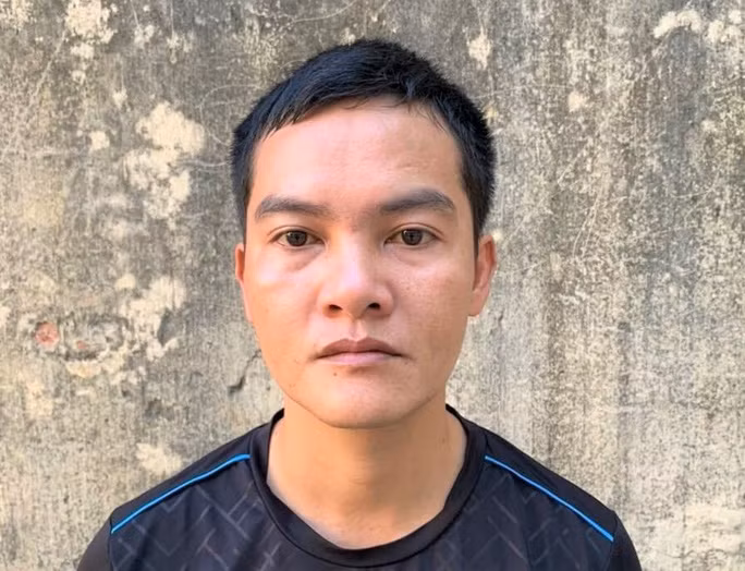 "Thiếu Trang Chủ" Hoàng Huy Huyên tại cơ quan công an "Thiếu Trang Chủ" Hoàng Huy Huyên tại cơ quan công an