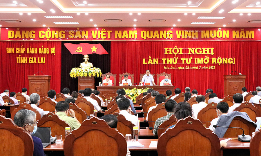  Quang cảnh Hội nghị Ban Chấp hành Đảng bộ tỉnh lần thứ tư (mở rộng). Ảnh: Phương Linh