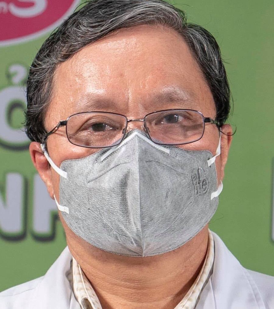  Bác sĩ Trương Hữu Khanh.