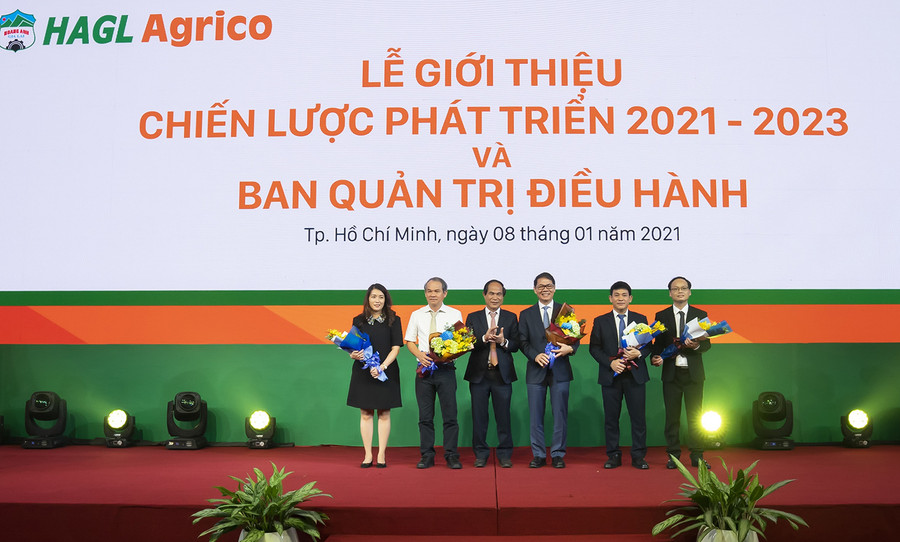 Tỷ phú Trần Bá Dương còn có một cuộc giải cứu khác cần - nhiều - nguồn - lực hơn. Ảnh: HNG Tỷ phú Trần Bá Dương còn có một cuộc giải cứu khác cần - nhiều - nguồn - lực hơn. Ảnh: HNG