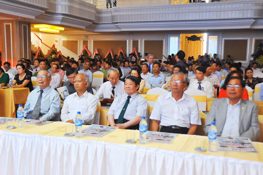 Quang cảnh buổi lễ. Ảnh: Nguyễn Giác