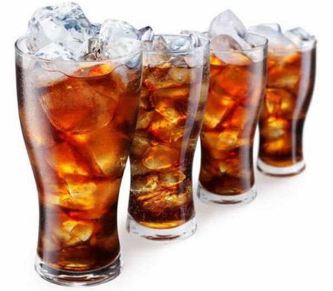 Cafein trong các loại nước ngọt làm người uống tỉnh ngủ mặc dù đã say rượu bia Cafein trong các loại nước ngọt làm người uống tỉnh ngủ mặc dù đã say rượu bia