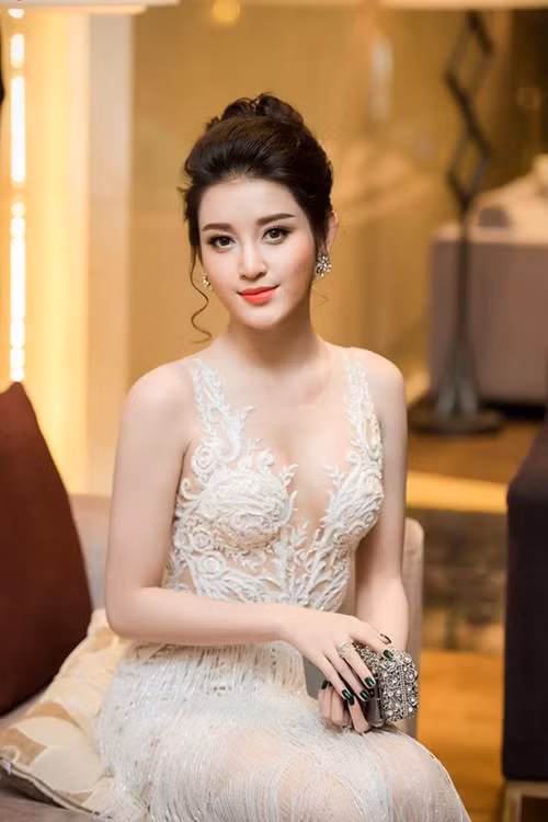  Á hậu 1 Hoa hậu Việt Nam 2014 Nguyễn Trần Huyền My