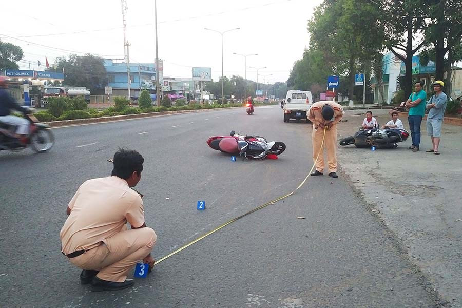 Hiện trường vụ tai nạn. Ảnh: N.G  Hiện trường vụ tai nạn. Ảnh: N.G