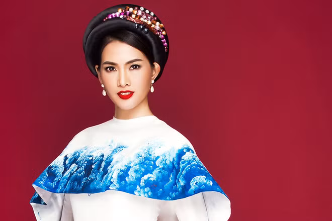 Họa tiết sóng biển làm chủ đề cho bộ sưu tập.