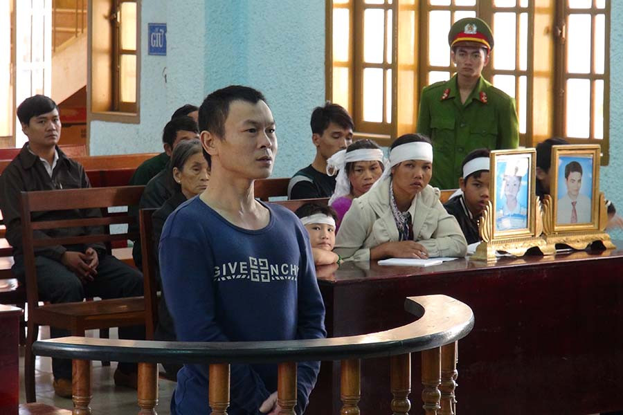  Bị cáo Khoát tại phiên tòa. Ảnh: Văn Ngọc 