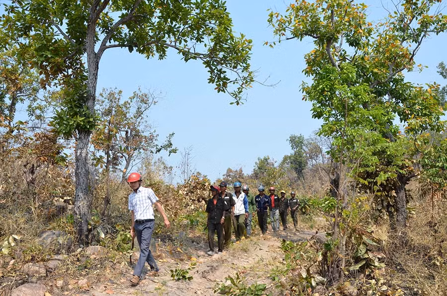  Tuần tra PCCC rừng. Ảnh: T.Đ