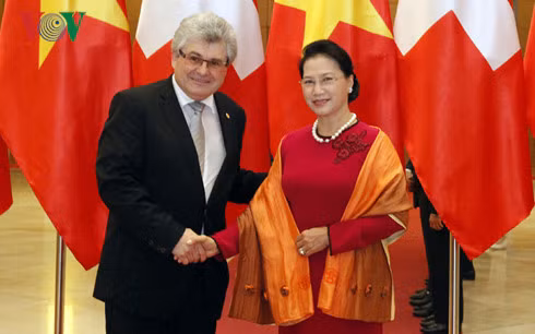 Chủ tịch Quốc hội Nguyễn Thị Kim Ngân và Chủ tịch Hội đồng Nhà nước Thụy Sỹ - Ngài Ivo Bischofberger.