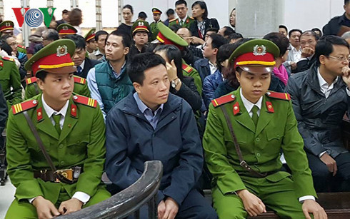 Hà Văn Thắm tại tòa Hà Văn Thắm tại tòa