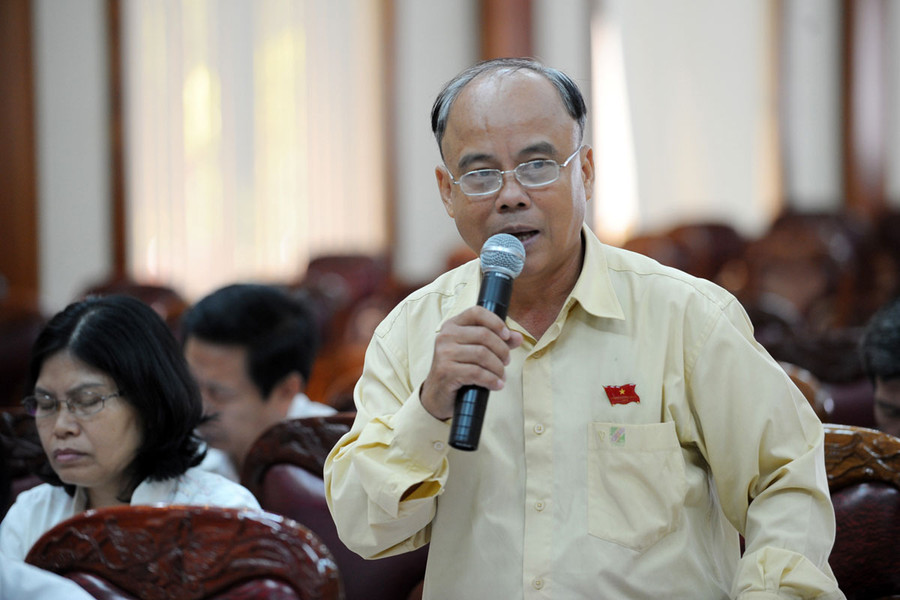 Đại biểu tham gia ý kiến tại tổ. Ảnh: Nguyễn Giác Đại biểu tham gia ý kiến tại tổ. Ảnh: Nguyễn Giác