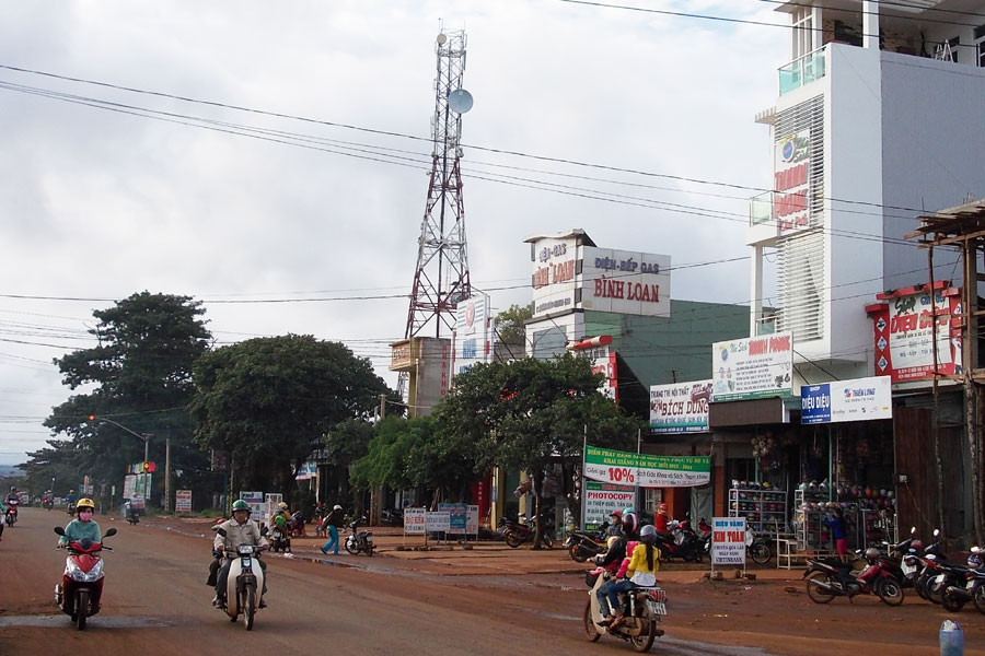 Một góc thị trấn Nhơn Hòa, huyện Chư Pưh. Ảnh: T.N Một góc thị trấn Nhơn Hòa, huyện Chư Pưh. Ảnh: T.N