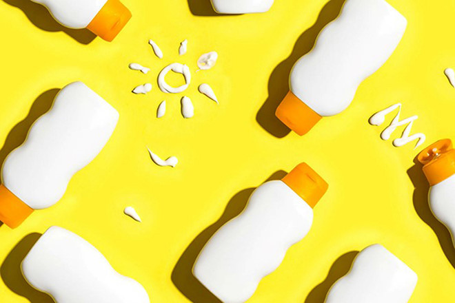 Chống nắng đúng cách bằng kem chống nắng dạng lỏng giúp bảo vệ làn da