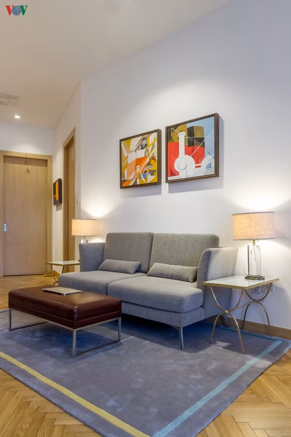 Một góc thư giãn trong phòng ngủ chính.