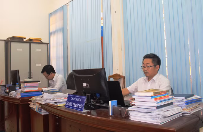 Theo quy định hiện nay, viên chức vẫn có thể được tuyển dụng vào công chức Theo quy định hiện nay, viên chức vẫn có thể được tuyển dụng vào công chức