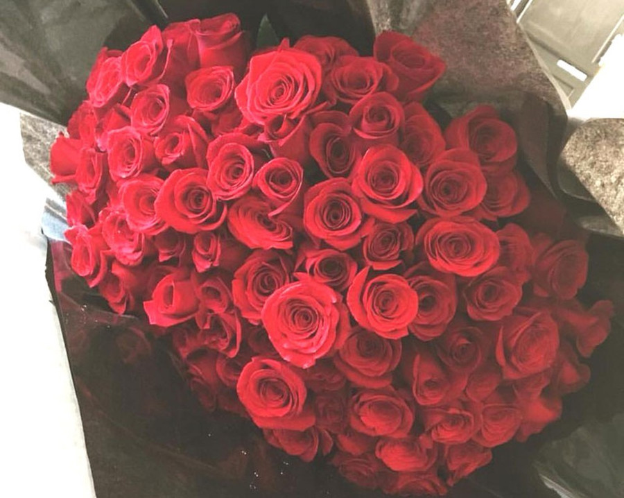 Hoa hồng là lựa chọn hàng đầu cho dịp lễ tình nhân Valentine. Ảnh: T. L. Hoa hồng là lựa chọn hàng đầu cho dịp lễ tình nhân Valentine. Ảnh: T. L.