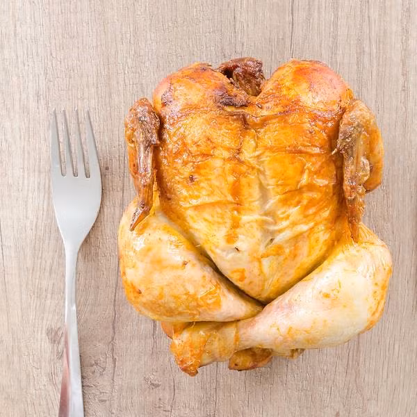  Gà cũng là thực phẩm tốt cho hệ miễn dịch. Ảnh: CNA.