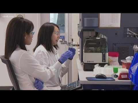 Các bác sĩ ở phòng thí nghiệm của Inovio. Ảnh: Youtube Các bác sĩ ở phòng thí nghiệm của Inovio. Ảnh: Youtube