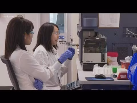  Các bác sĩ ở phòng thí nghiệm của Inovio. Ảnh: Youtube