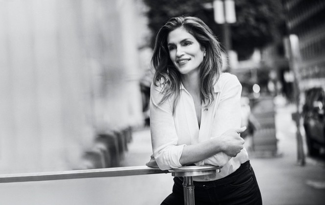 Cindy Crawford là một trong những siêu mẫu đời đầu, nằm trong dàn người đẹp thuộc 'Big Six' - 6 "biểu tượng của làng mốt" đình đám những năm 80-90 Cindy Crawford là một trong những siêu mẫu đời đầu, nằm trong dàn người đẹp thuộc 'Big Six' - 6