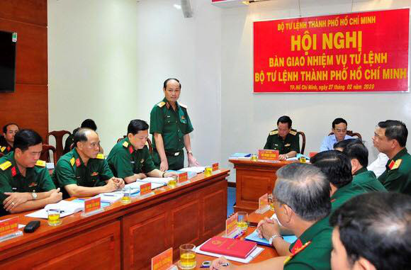 Thiếu tướng Nguyễn Văn Nam - tân tư lệnh Bộ Tư lệnh TP.HCM, phát biểu tại hội nghị - Ảnh: SGGP