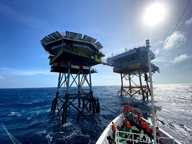 Nhà giàn DK1/19 trên bãi cạn Quế Đường.