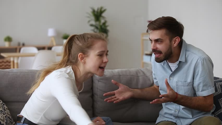  Đừng nên tha thứ cho người đàn ông không xứng đáng với mình. 