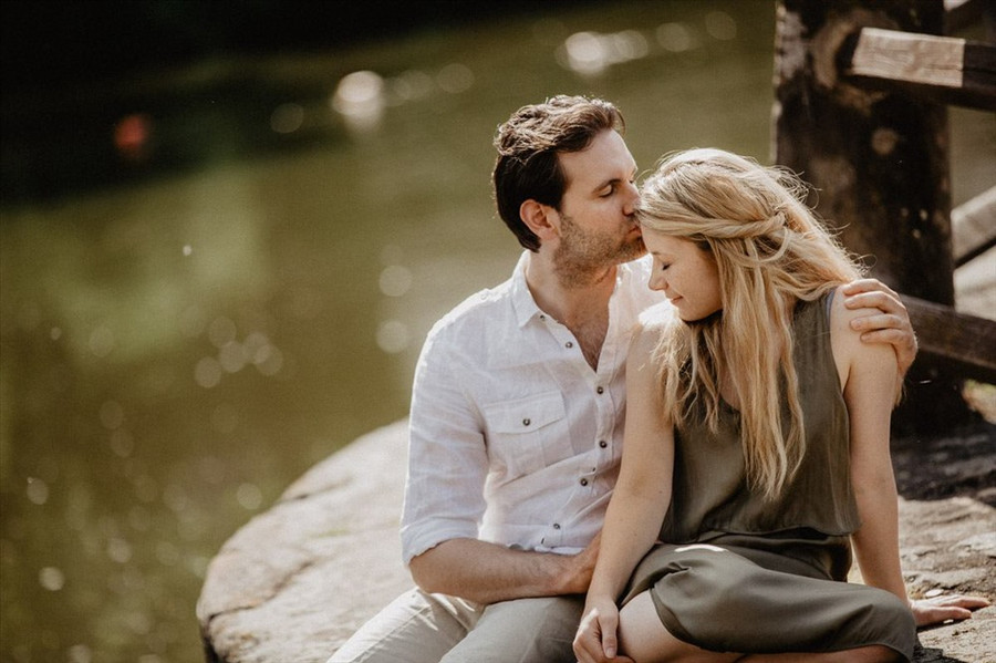 Hãy chấp nhận người đàn ông luôn ở bên cạnh bạn ủng hộ và hỗ trợ vô điều kiện. Ảnh: T. L.  Hãy chấp nhận người đàn ông luôn ở bên cạnh bạn ủng hộ và hỗ trợ vô điều kiện. Ảnh: T. L.