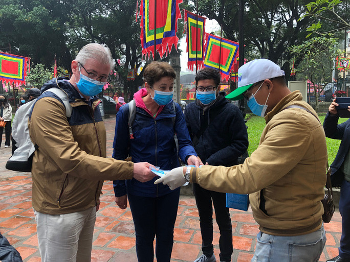 Khu Di tích Văn Miếu Quốc Tử Giám mở cửa đón khách tham quan trở lại