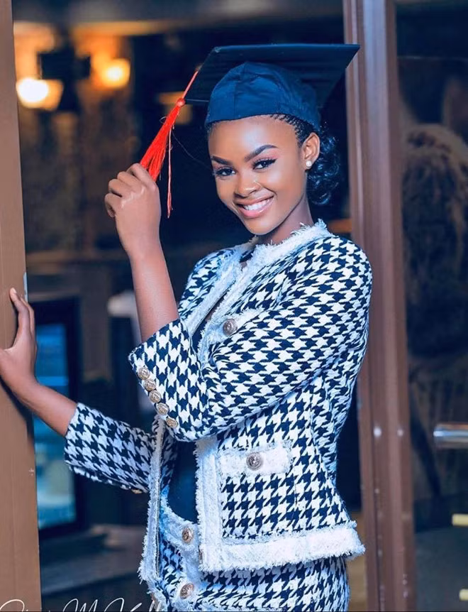 Nhan sắc đời thường của Evelyn Namatovu. Cô ghi điểm bởi vẻ ngoài khỏe khoắn, nụ cười tươi - Ảnh: Instagram NV