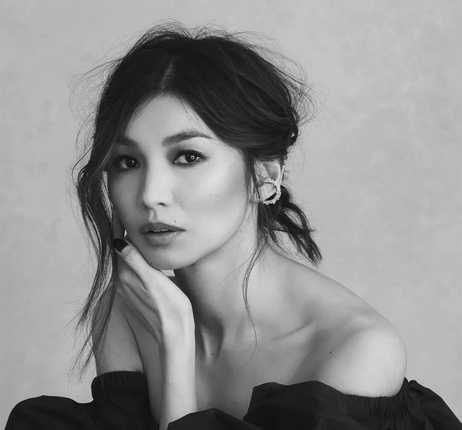 Gemma Chan có vẻ đẹp sang trọng và sắc sảo - Ảnh: SOHU