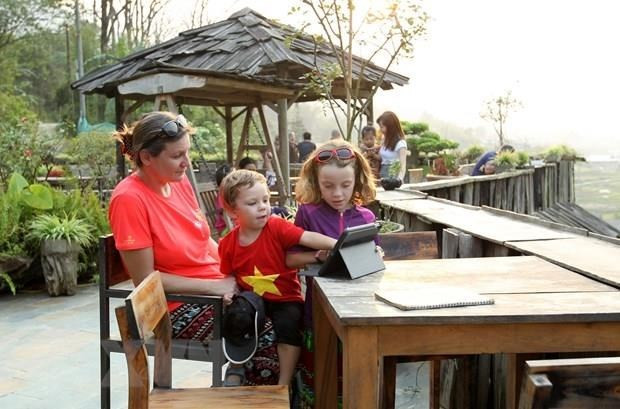  Loại hình du lịch cộng đồng sinh thái homestay ở xã Tả Van, Sa Pa hấp dẫn du khách quốc tế. (Ảnh: Quốc Khánh/TTXVN)
