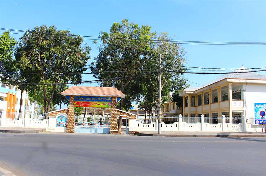 Tất cả các trường học trên địa bàn tỉnh Gia Lai cho học sinh nghỉ học từ ngày 3-2 và tiến hành vệ sinh khử trùng để phòng chống dịch bệnh nCoV. Ảnh Hồng Thi