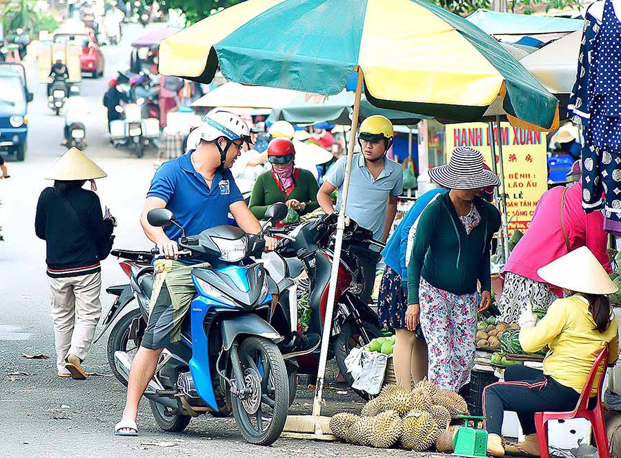  Một góc chợ Bà Định (phường Yên Đổ, TP. Pleiku). Ảnh: Đ.T