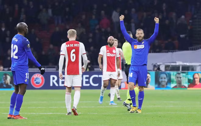 Ajax Amsterdam ghi tên mình vào danh sách... bị loại - Ảnh: Reuters